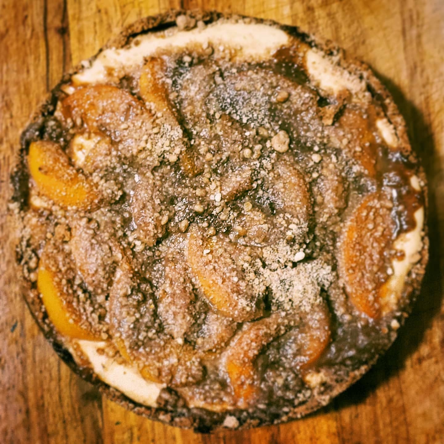 Dank- Peach Cobbler Crumble Cheesecake
